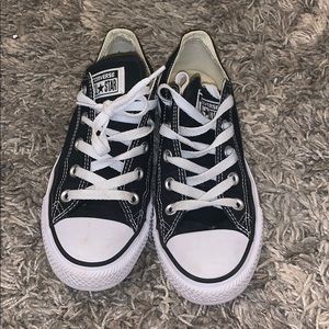 Barely worn black converse